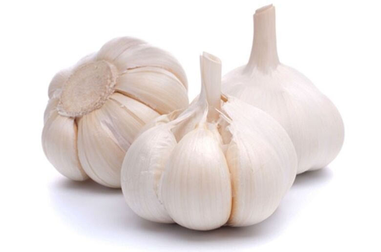 garlic from worms in children